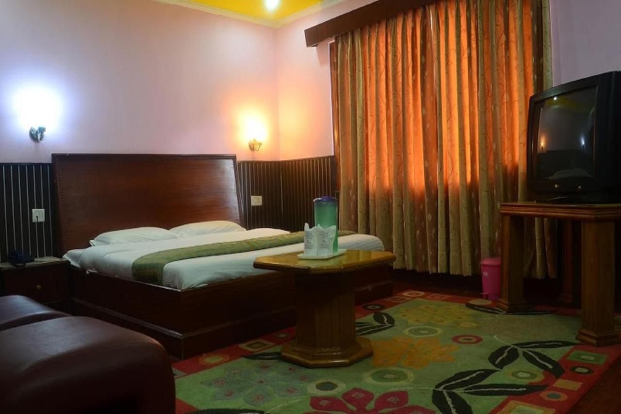 Hotel Jupiter Manāli Exterior foto